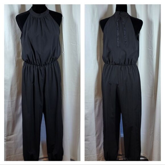 Black Sleeveless Jumpsuit - Picture 12 of 12